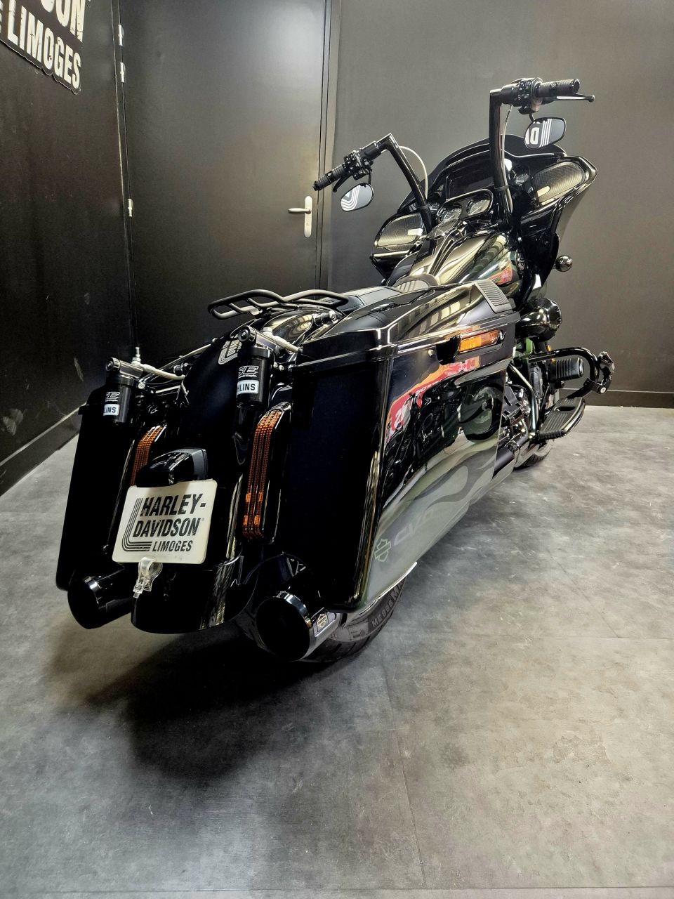 HARLEY-DAVIDSON TOURING ROAD GLIDE 1923 CVO 4