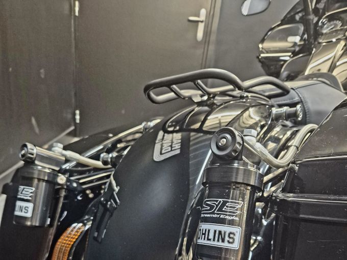 HARLEY-DAVIDSON TOURING ROAD GLIDE 1923 CVO 4