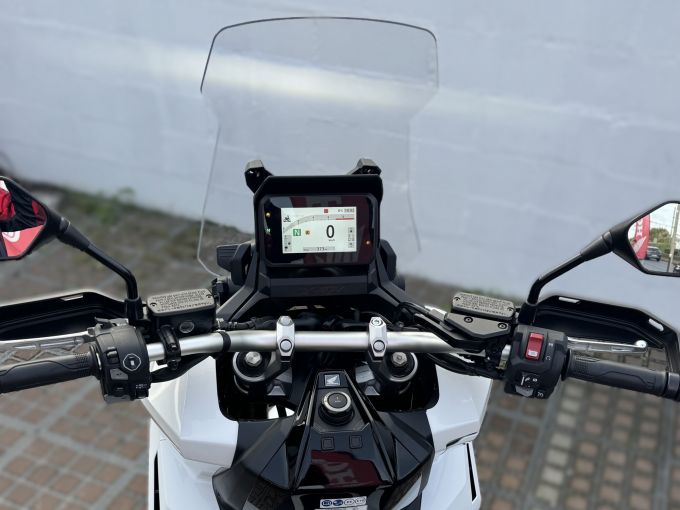 HONDA X-ADV 4