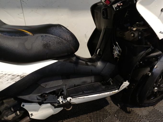 PIAGGIO MP3 300 LT 4