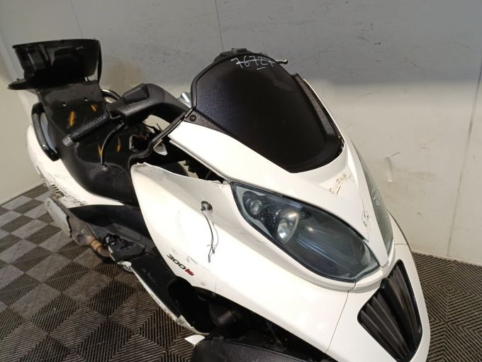 PIAGGIO MP3 300 LT 4