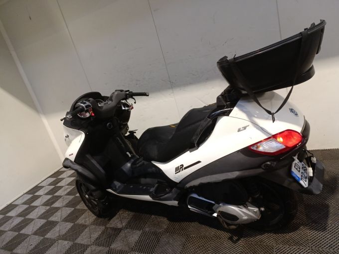 PIAGGIO MP3 300 LT 4