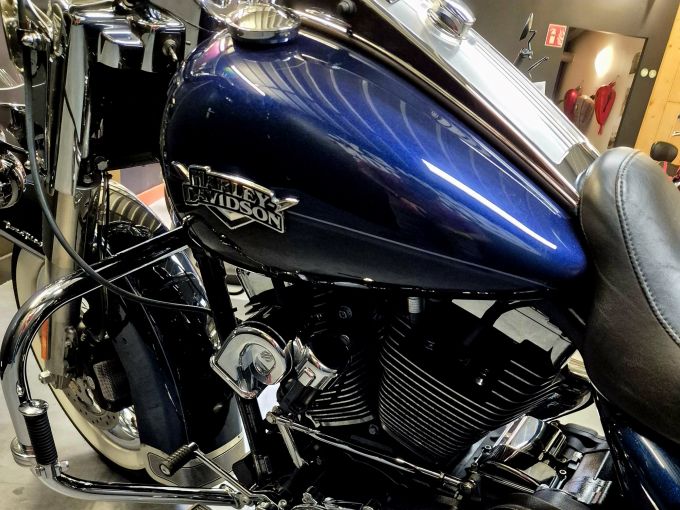 HARLEY-DAVIDSON TOURING ROAD KING 1690 CLASSIC 4