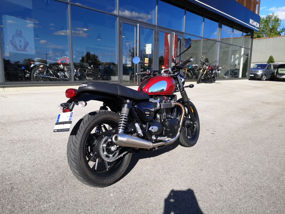 TRIUMPH SPEED TWIN 900 4