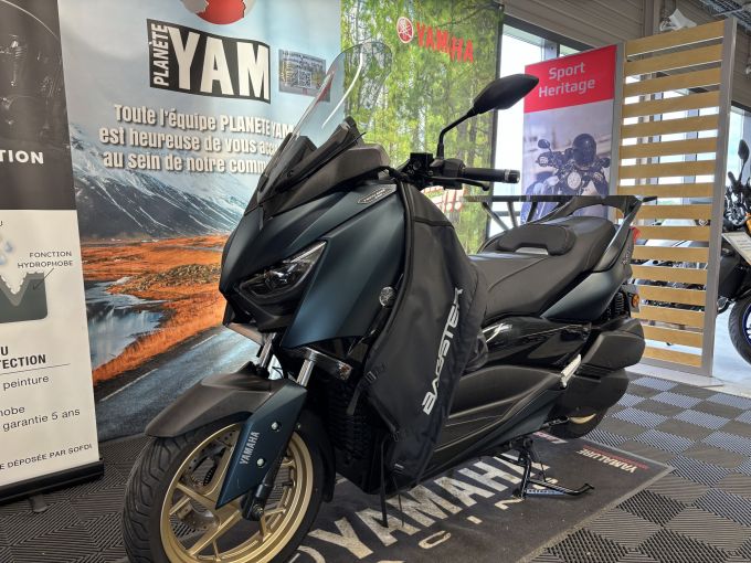 YAMAHA XMAX 300 4