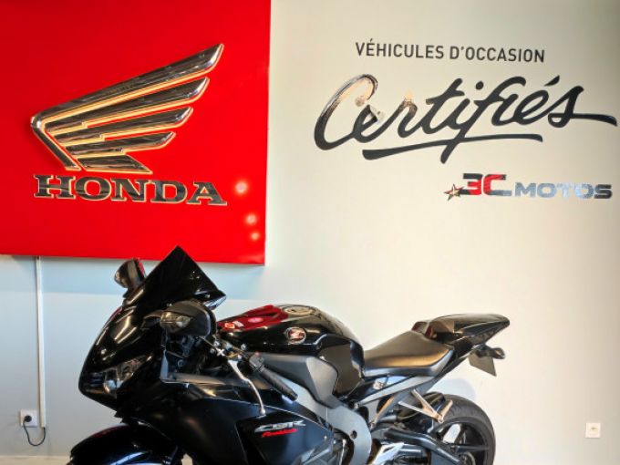 HONDA CBR1000RR FIREBLADE ABS 4
