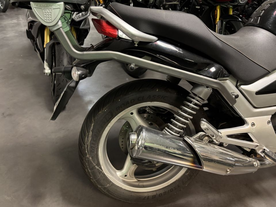 MOTO GUZZI BREVA 750 IE 4