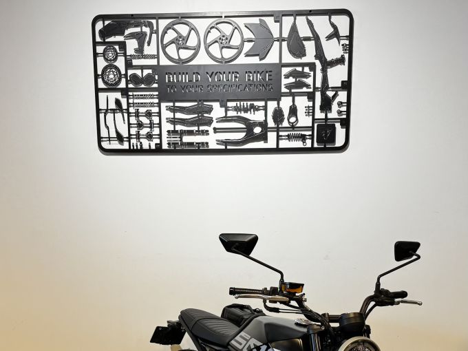BRIXTON MOTORCYCLES CROSSFIRE 500X 4