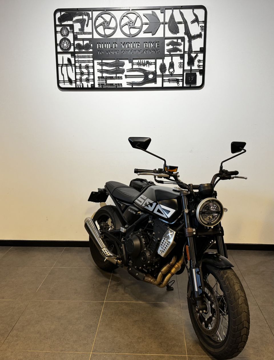 BRIXTON MOTORCYCLES CROSSFIRE 500X 4