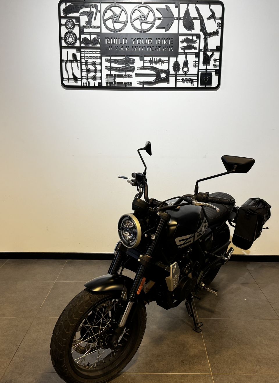 BRIXTON MOTORCYCLES CROSSFIRE 500X 4