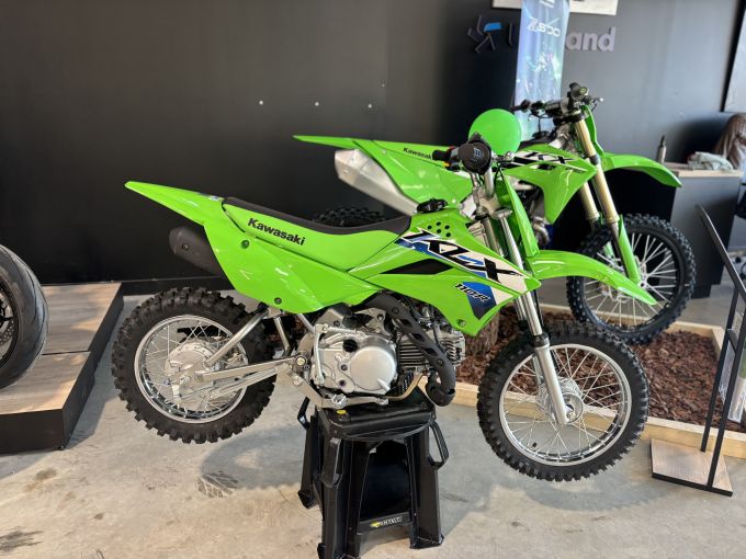 KAWASAKI KLX 110 4