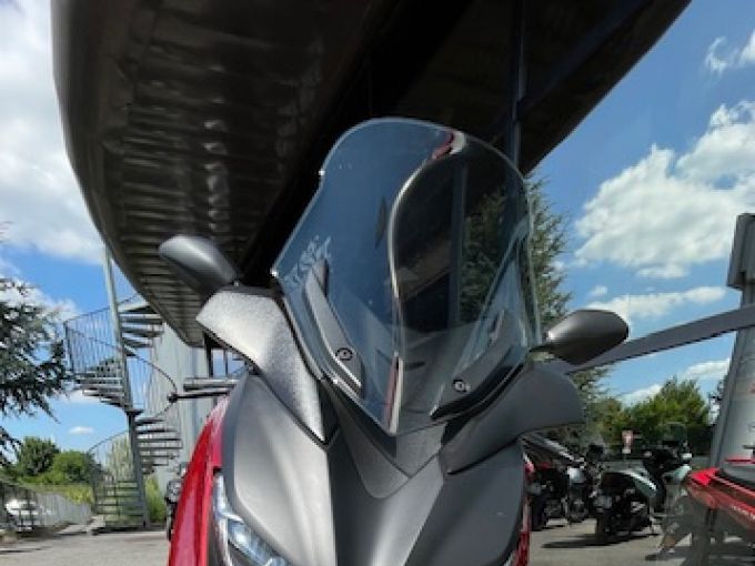 YAMAHA XMAX 125 4