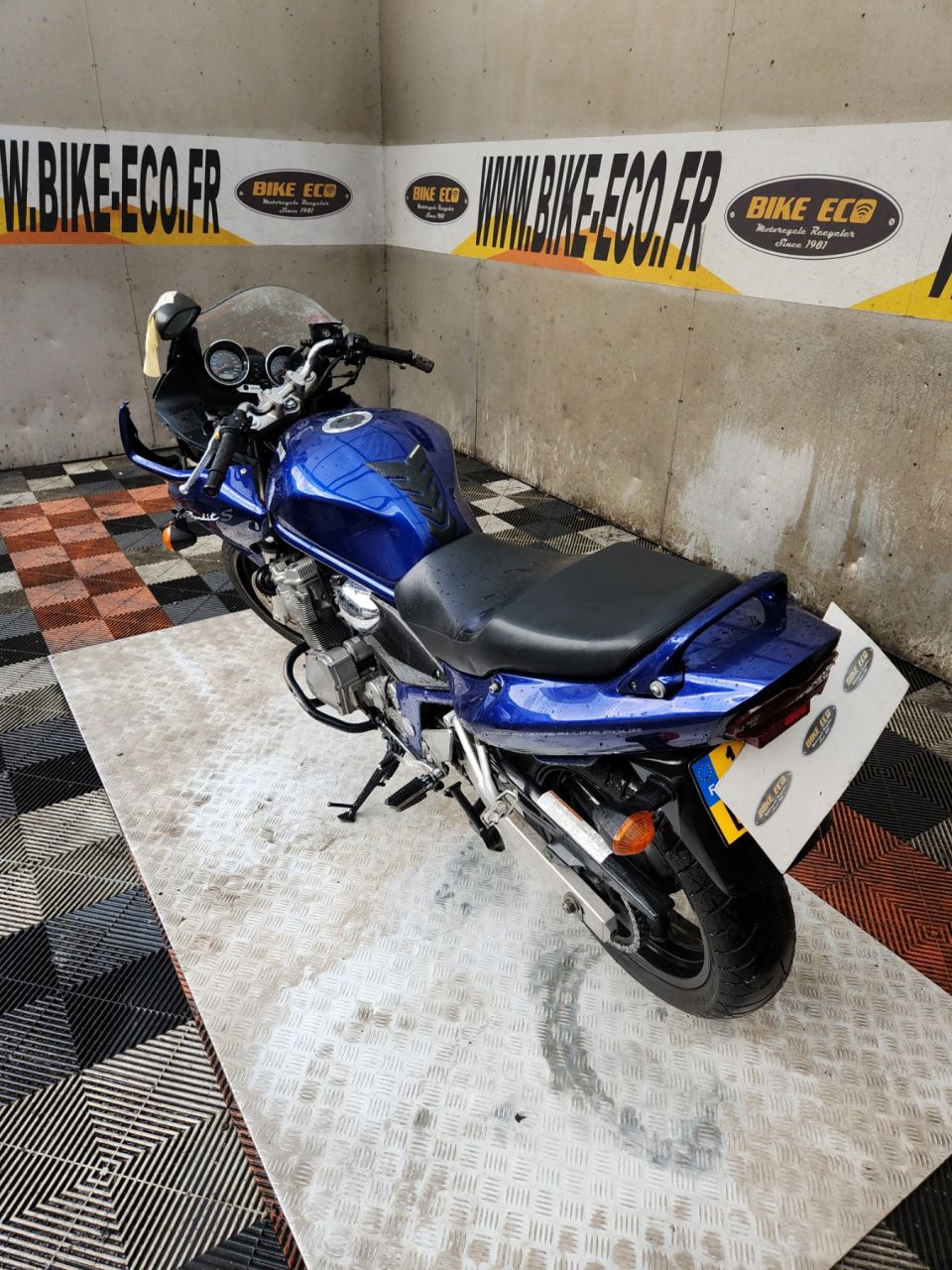SUZUKI GSF 600 BANDIT 4