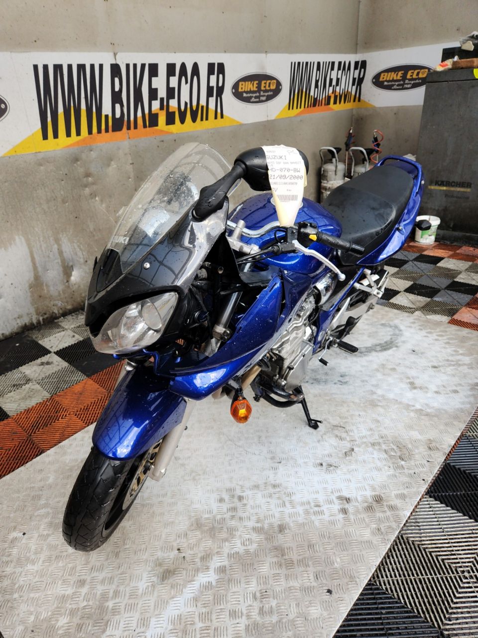 SUZUKI GSF 600 BANDIT 4