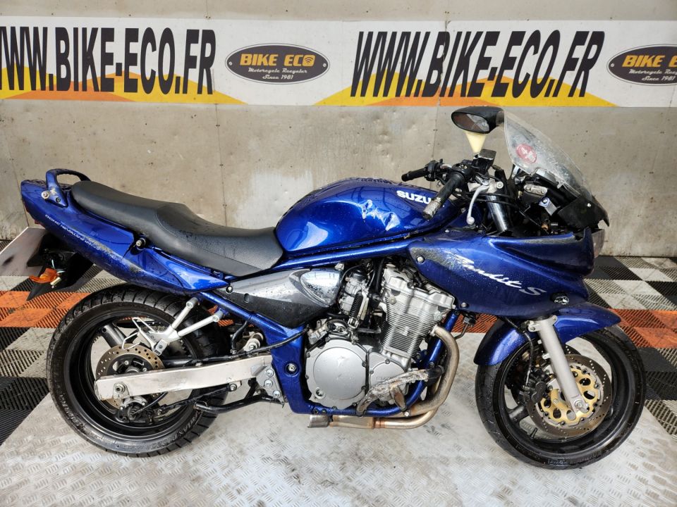 SUZUKI GSF 600 BANDIT 4
