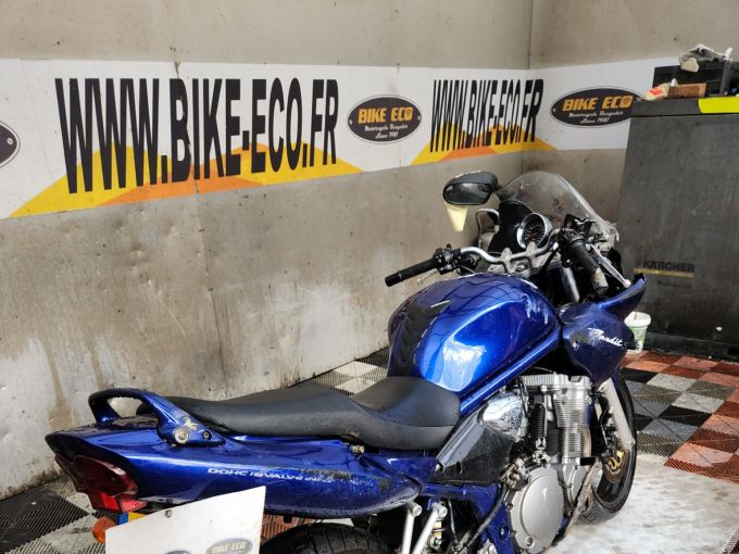 SUZUKI GSF 600 BANDIT 4