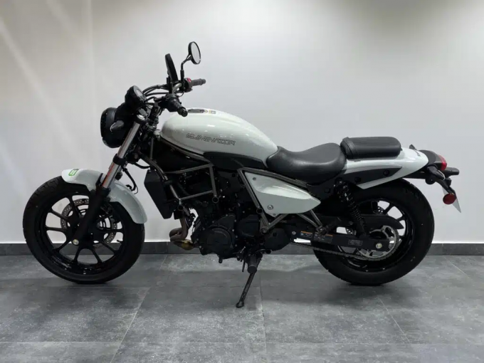 KAWASAKI Eliminator 500 4