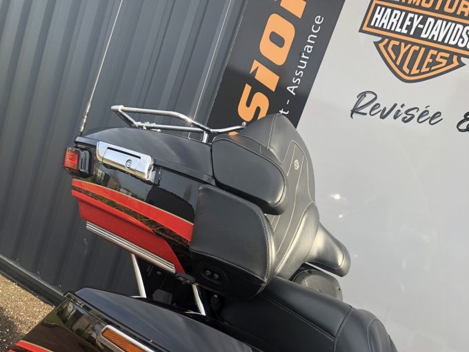 HARLEY-DAVIDSON TOURING ELECTRA GLIDE 1800 ULTRA LIMITED CVO 4