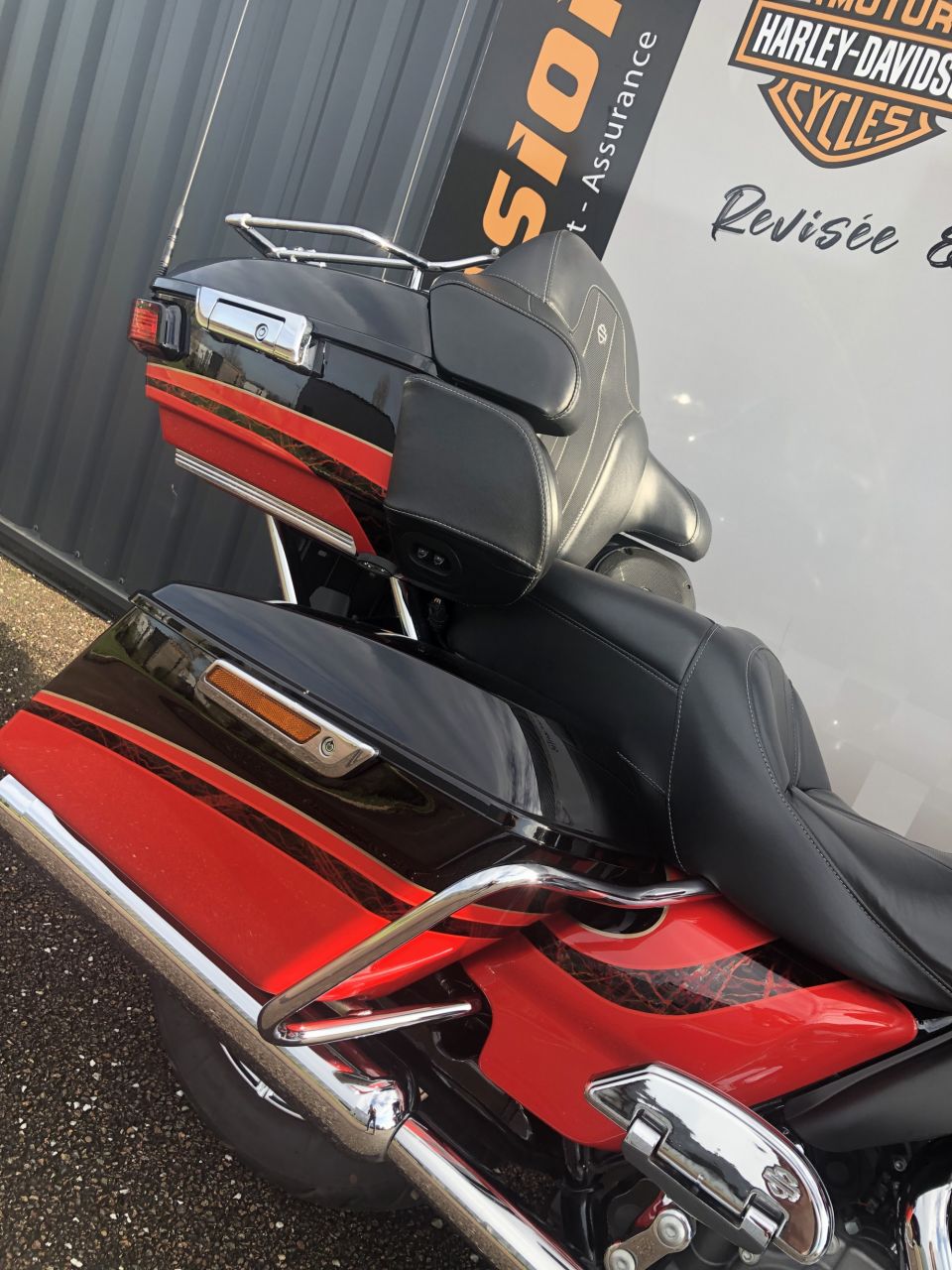 HARLEY-DAVIDSON TOURING ELECTRA GLIDE 1800 ULTRA LIMITED CVO 4