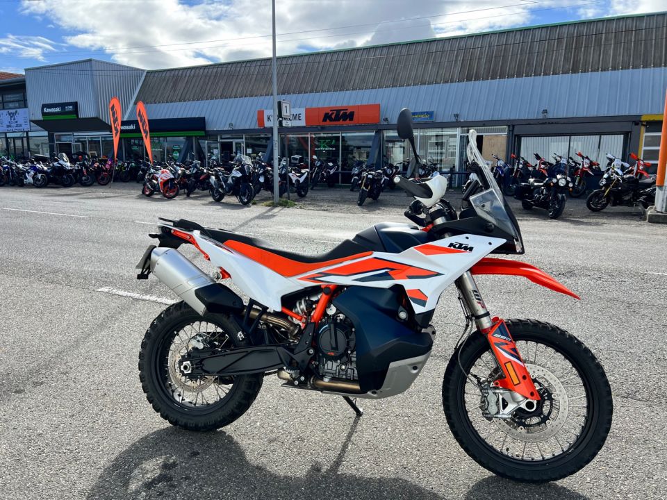 KTM 890 ADVENTURE R 4