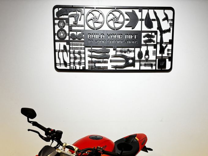 TRIUMPH SPEED TRIPLE 1200 RS 4