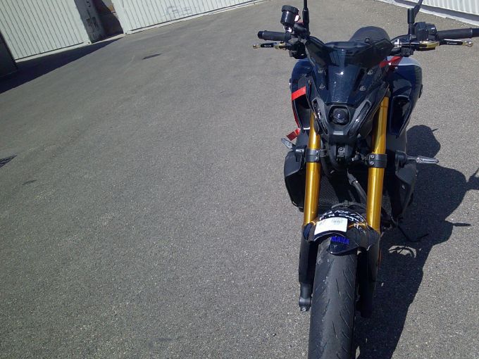 YAMAHA MT-09 SP 4