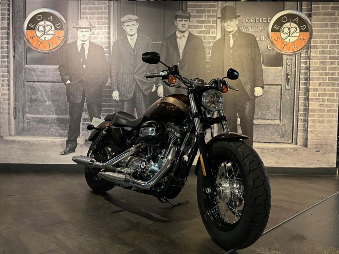 HARLEY-DAVIDSON SPORTSTER CUSTOM 1200 4