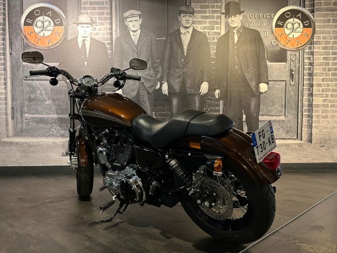 HARLEY-DAVIDSON SPORTSTER CUSTOM 1200 4