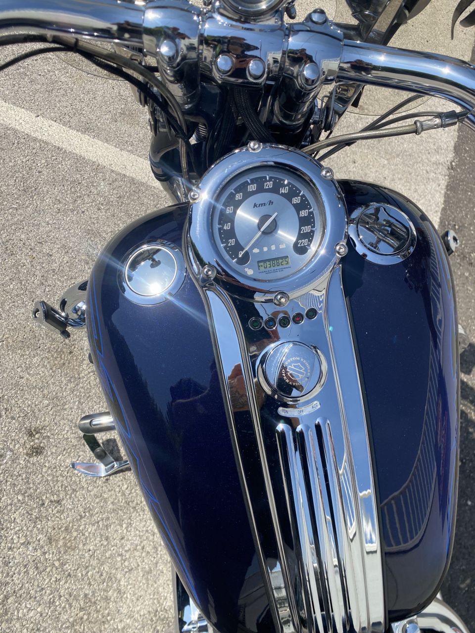 HARLEY-DAVIDSON SOFTAIL SPRINGER 1800 CVO 4