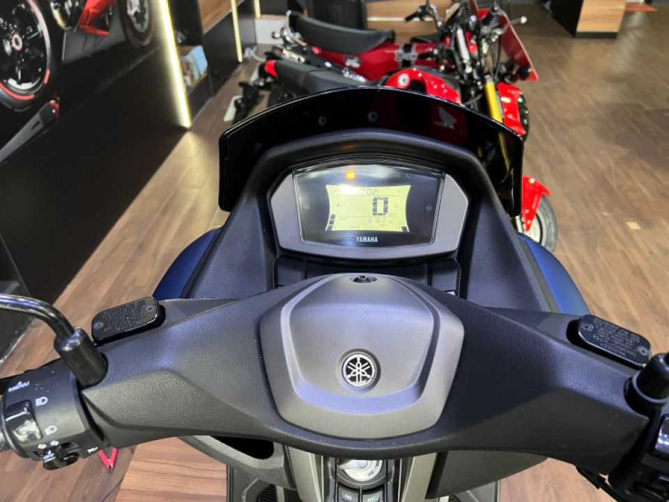 YAMAHA NMAX 125 ABS 4