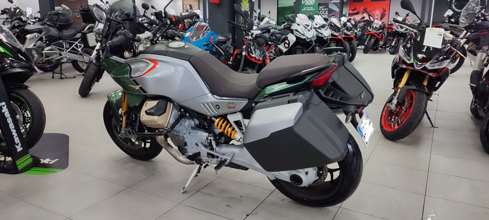 MOTO GUZZI V100  MANDELLO 4