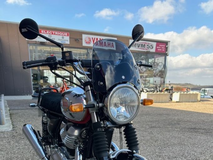 ROYAL ENFIELD INTERCEPTOR 4