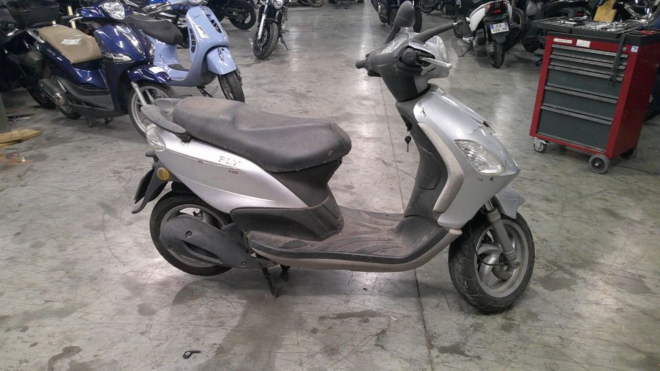 PIAGGIO FLY 125 4