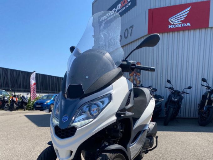 PIAGGIO MP3 300 HPE 4