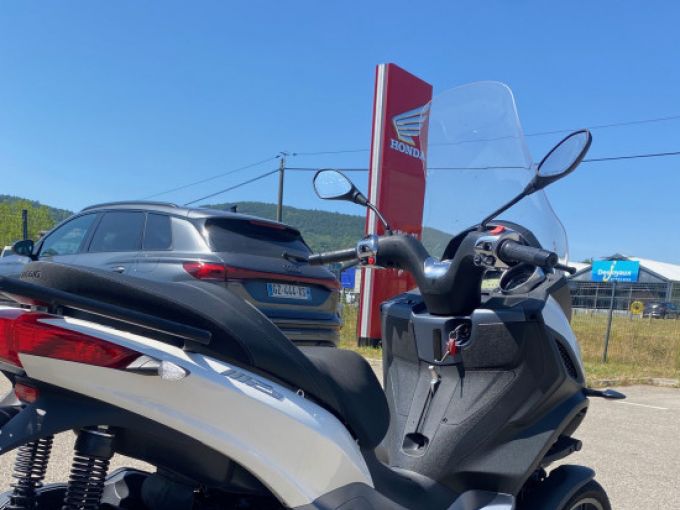 PIAGGIO MP3 300 HPE 4