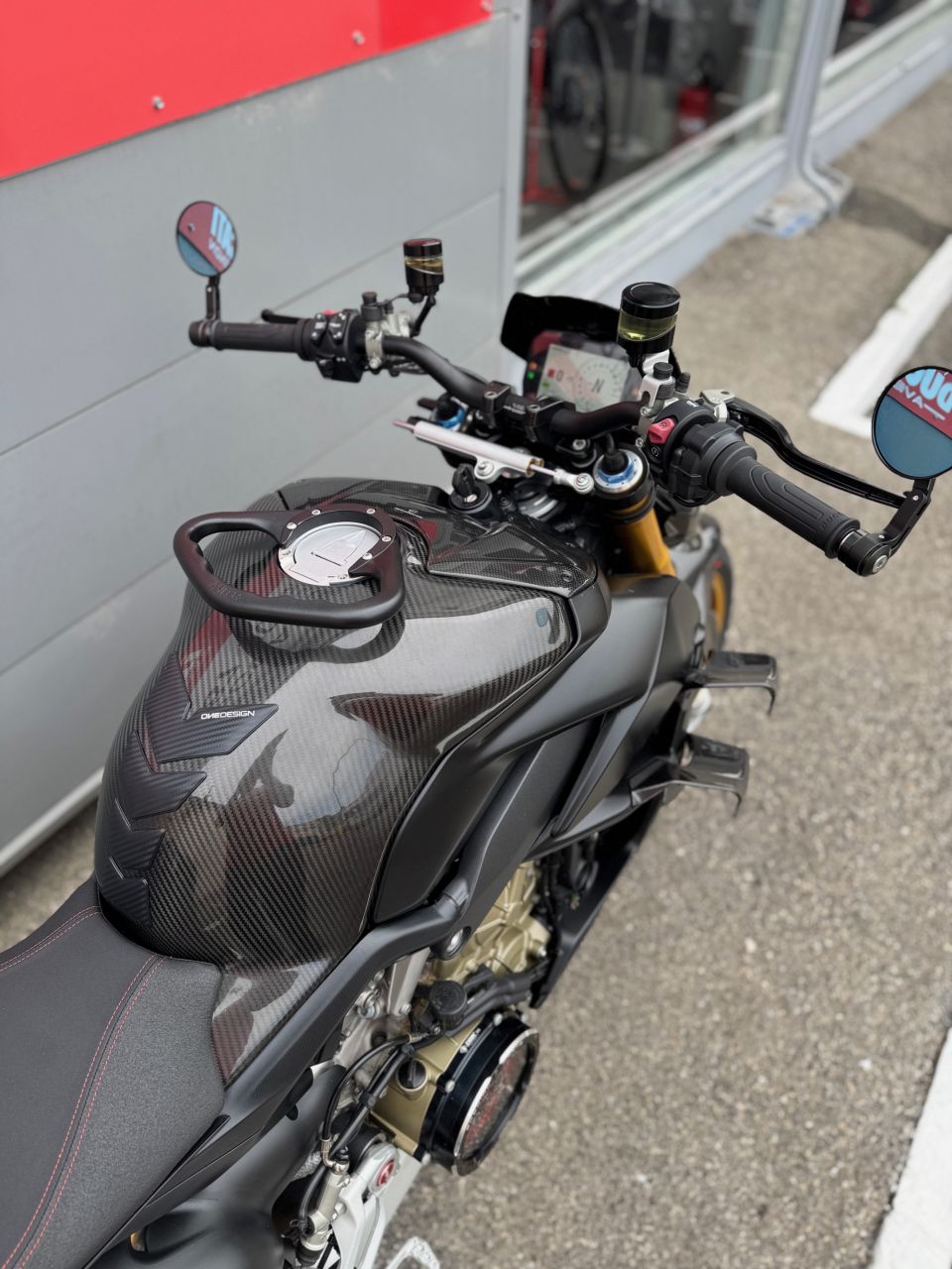 DUCATI STREETFIGHTER V4S 4