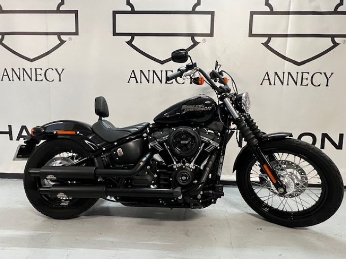HARLEY-DAVIDSON SOFTAIL STREET BOB 1745 4
