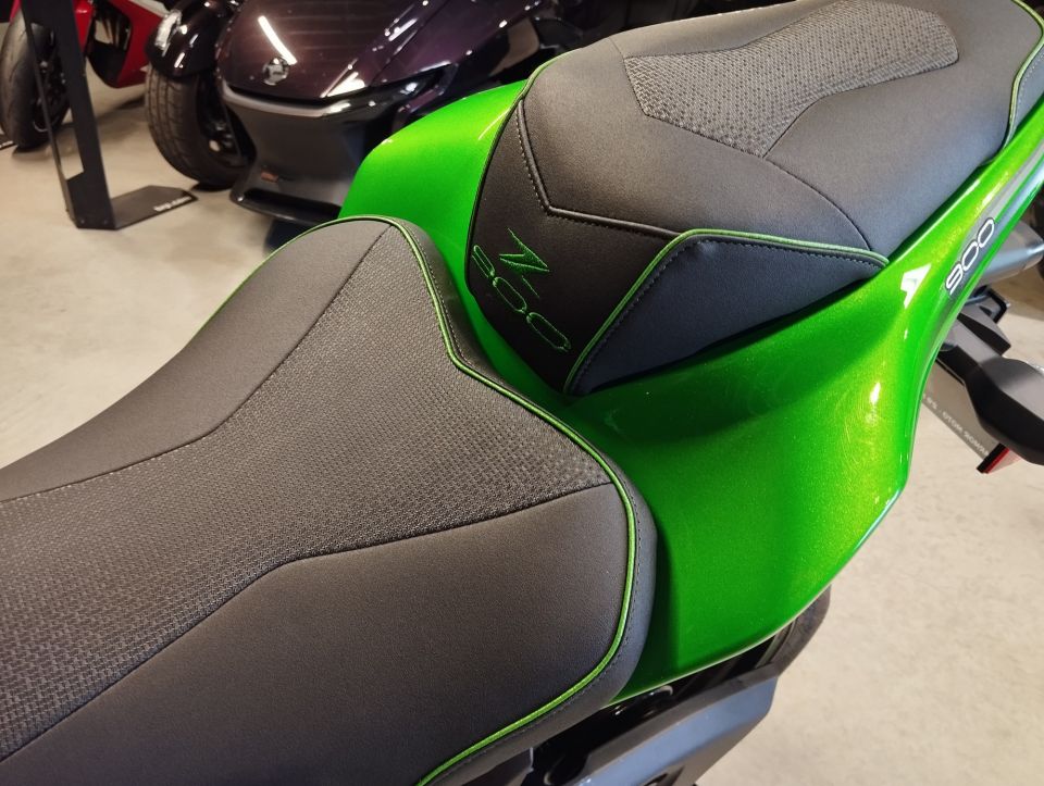 KAWASAKI Z 900 4