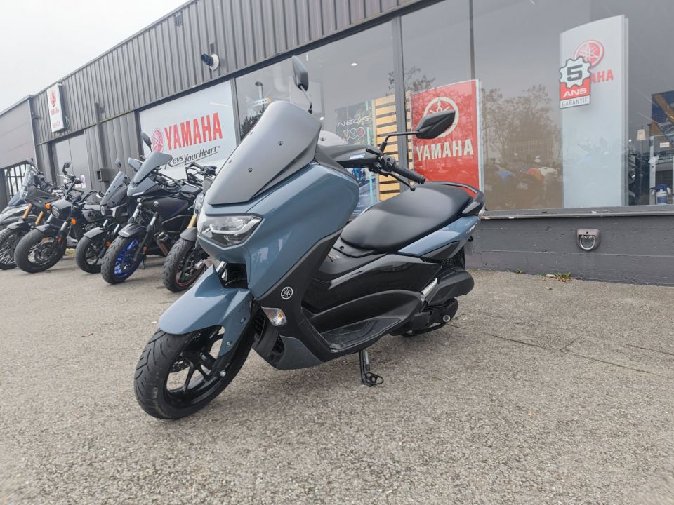 YAMAHA NMAX 125 4