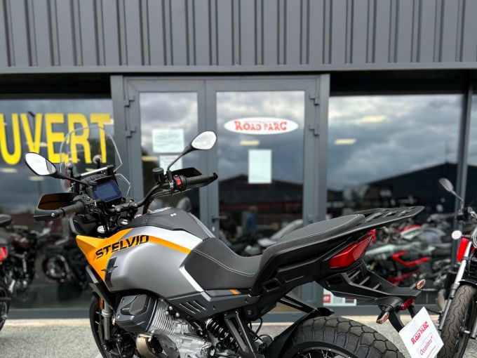 MOTO GUZZI STELVIO 1100 4