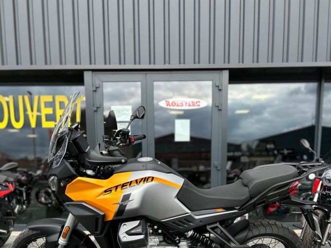 MOTO GUZZI STELVIO 1100 4