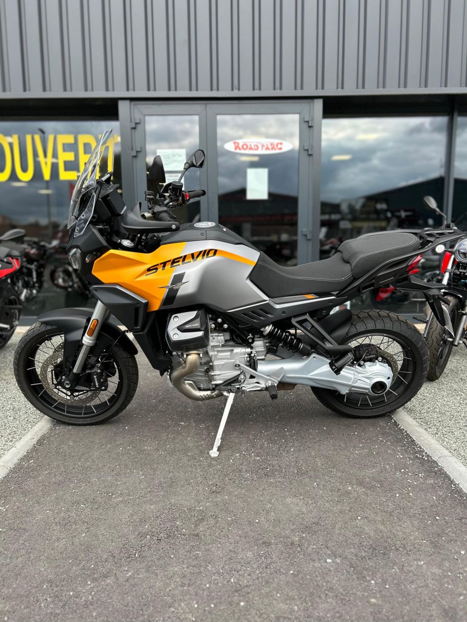 MOTO GUZZI STELVIO 1100 4