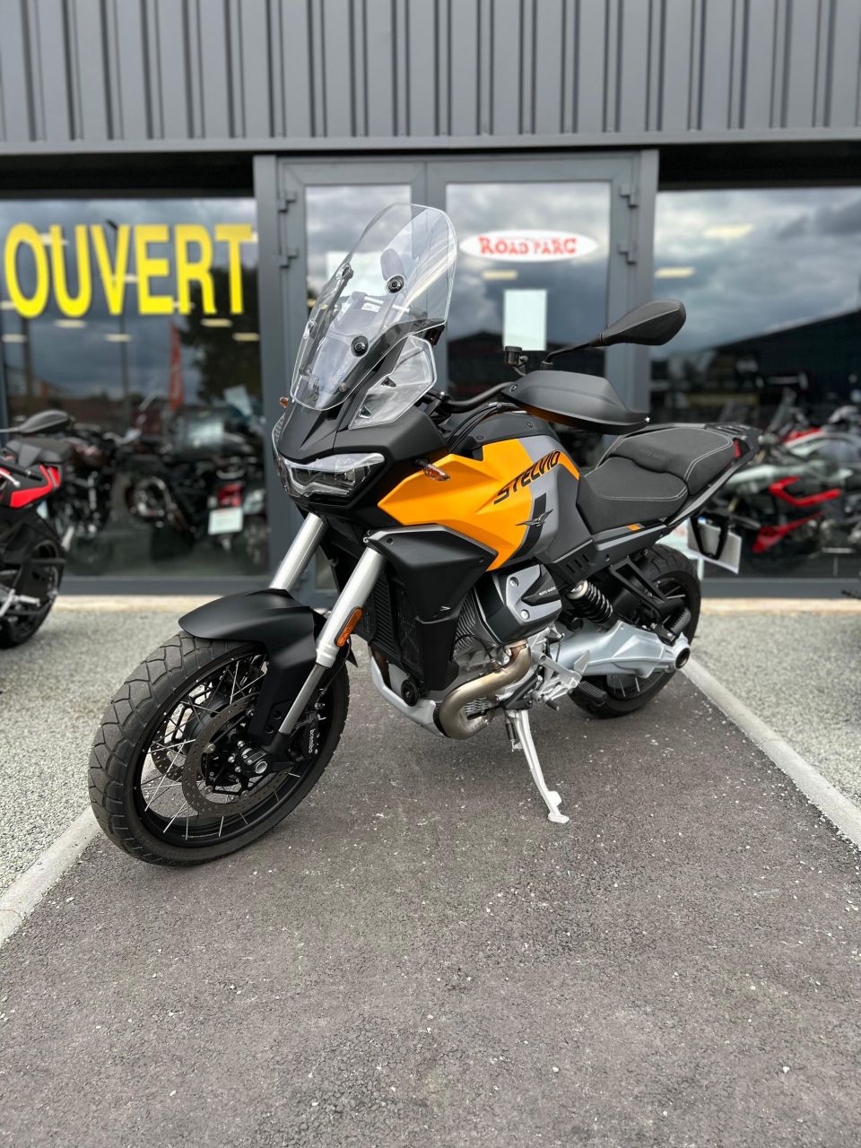 MOTO GUZZI STELVIO 1100 4