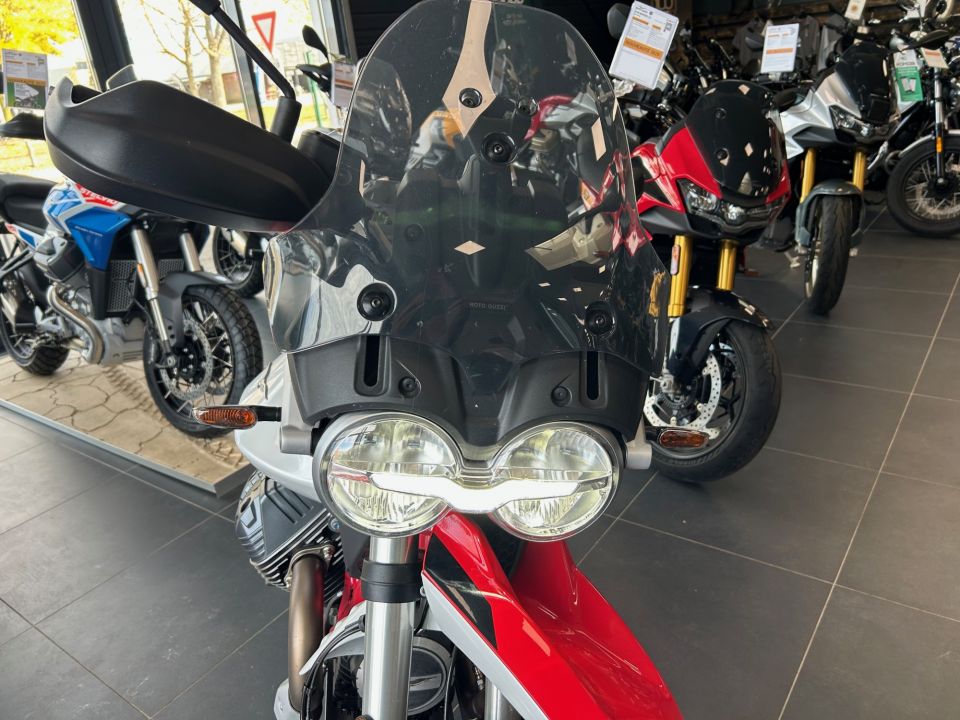 MOTO GUZZI V85 TT 850 4