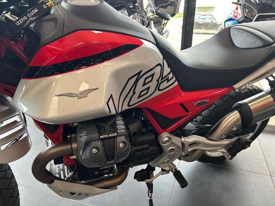 MOTO GUZZI V85 TT 850 4