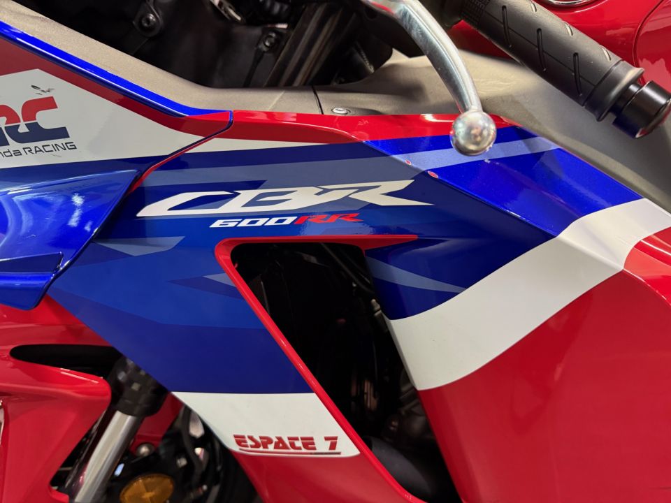 HONDA CBR 600 RR 4