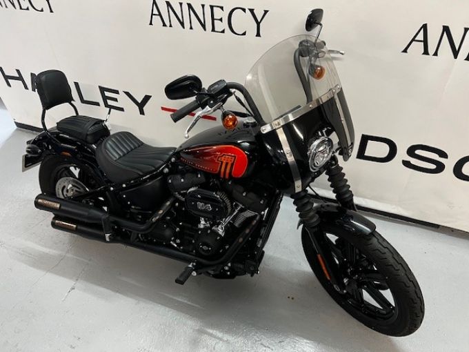 HARLEY-DAVIDSON SOFTAIL STREET BOB 1868 4