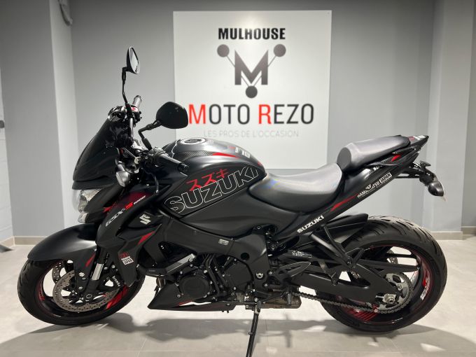 SUZUKI GSX-S 1000 4