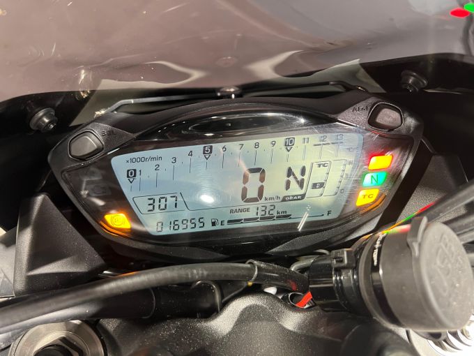 SUZUKI GSX-S 1000 4