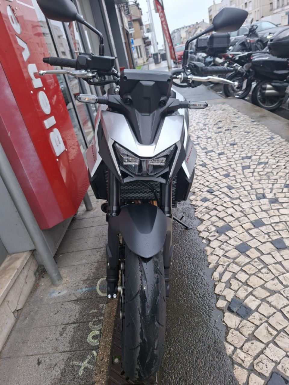 HONDA CB 750 HORNET 4